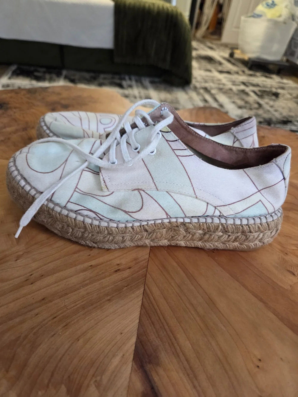 N/A comfortable cream